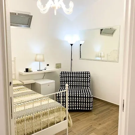 Novi Suites - Centro Storico & Piazza Dante Pensión *