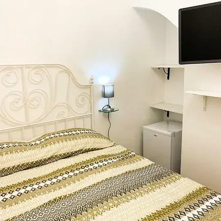 Novi Suites - Centro Storico & Piazza Dante Pensión *