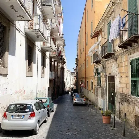 Novi Suites - Centro Storico & Piazza Dante